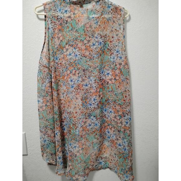 AMBIANCE APPAREL Womens Semi Sheer Floral Sleeveless Top Hi Low Split Back 2X - Picture 7 of 11